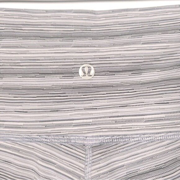 Lululemon Leggings Size 8 High Times Pant Cyber Striped White Silver - Picture 5 of 7